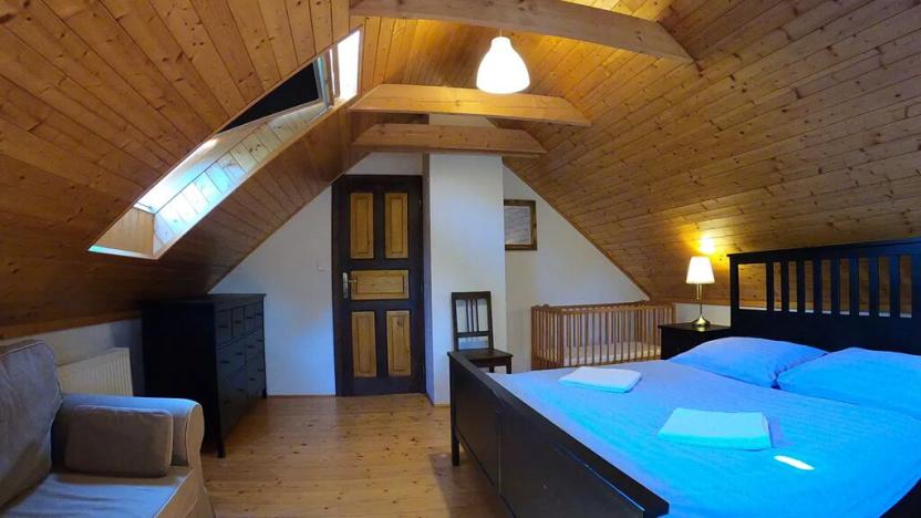 Prodej rodinného domu, Pecka, 300 m2