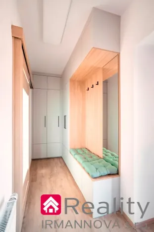 Prodej bytu 2+kk, Pohořelice, Znojemská, 61 m2