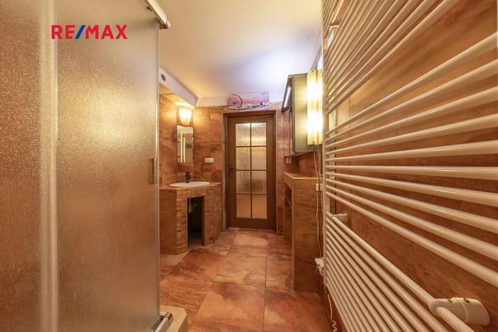 Prodej komerční nemovitosti, Nový Knín, 360 m2