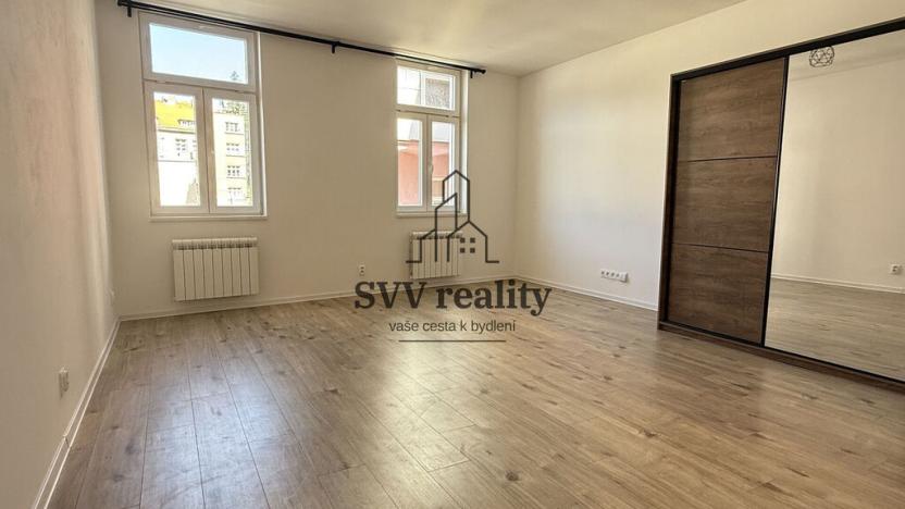 Prodej bytu 1+1, Praha - Smíchov, Holubova, 45 m2