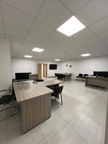 Pronájem kanceláře, Karlovy Vary, Spálená, 92 m2