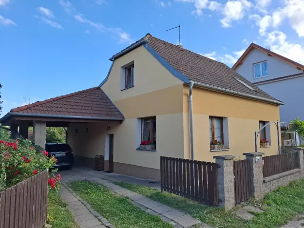 Prodej rodinného domu, Hřebeč, Opletalova, 125 m2