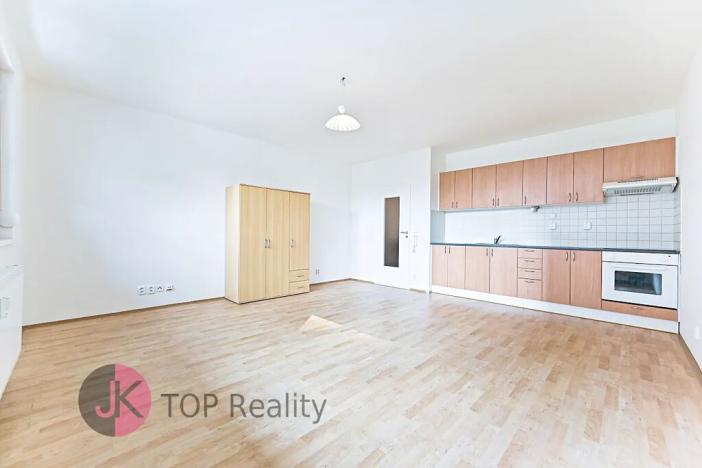 Pronájem bytu 1+kk, Praha - Stodůlky, Sluneční náměstí, 34 m2