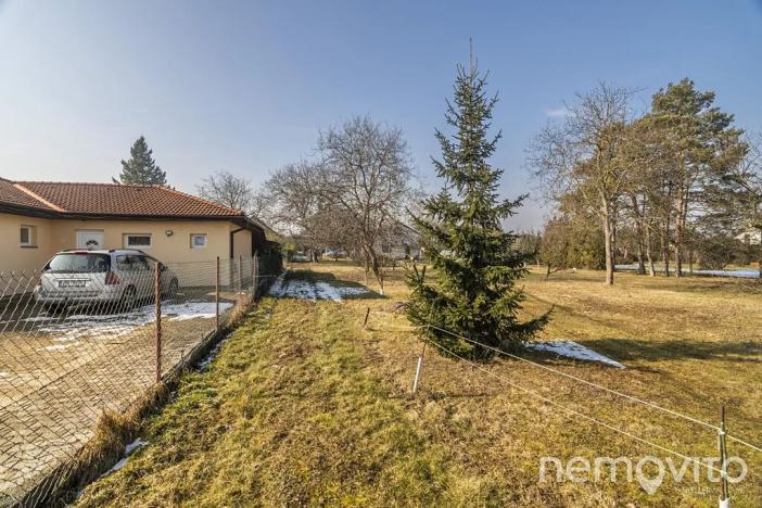 Prodej pozemku pro bydlení, Měšice, Měšická, 3747 m2