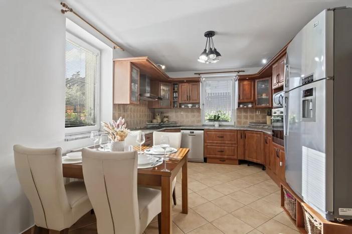 Prodej rodinného domu, Klecany, U Louže, 225 m2