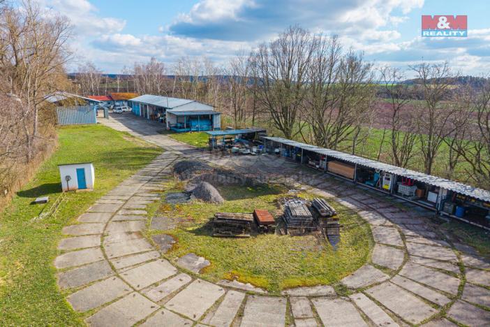 Prodej obchodního prostoru, Lišany, 832 m2