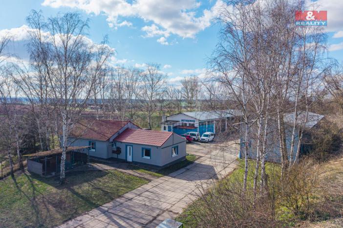 Prodej obchodního prostoru, Lišany, 832 m2