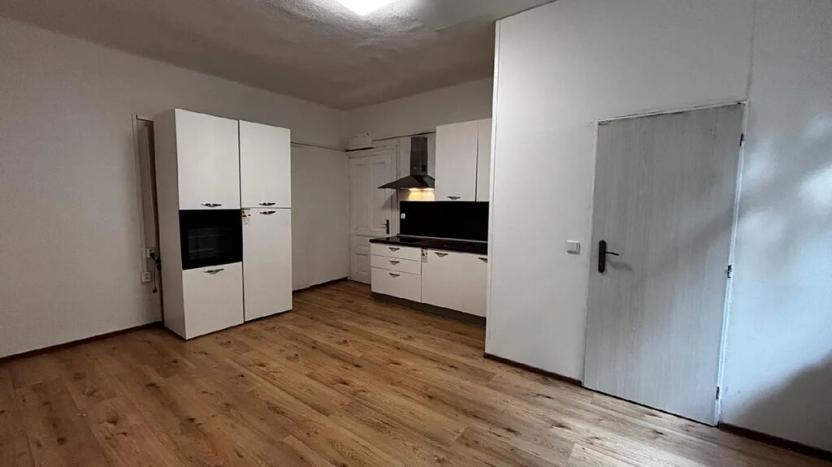 Pronájem bytu 1+kk, Ostrava, Obytná, 25 m2