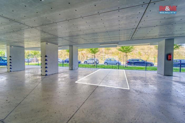 Pronájem garážového stání, Plzeň, Kartónová, 15 m2