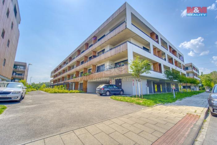 Pronájem garážového stání, Plzeň, Kartónová, 15 m2