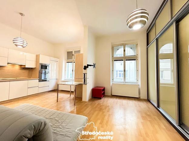 Prodej bytu 1+kk, Praha - Vršovice, Krymská, 33 m2