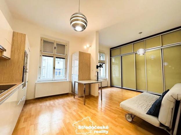 Prodej bytu 1+kk, Praha - Vršovice, Krymská, 33 m2