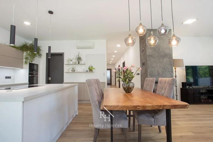 Prodej rodinného domu, Dolany, 160 m2