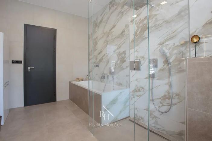 Prodej rodinného domu, Dolany, 160 m2