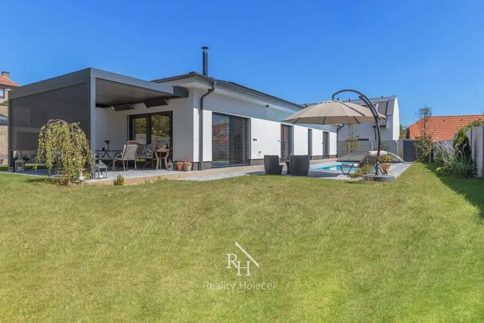 Prodej rodinného domu, Dolany, 160 m2