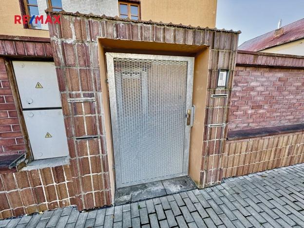 Pronájem bytu 2+kk, Praha - Modřany, Vojtova, 61 m2