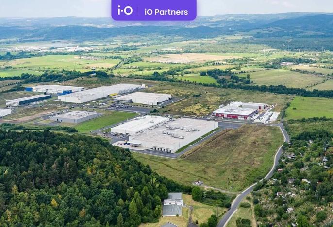 Pronájem skladu, Kadaň, Královský Vrch, 4040 m2