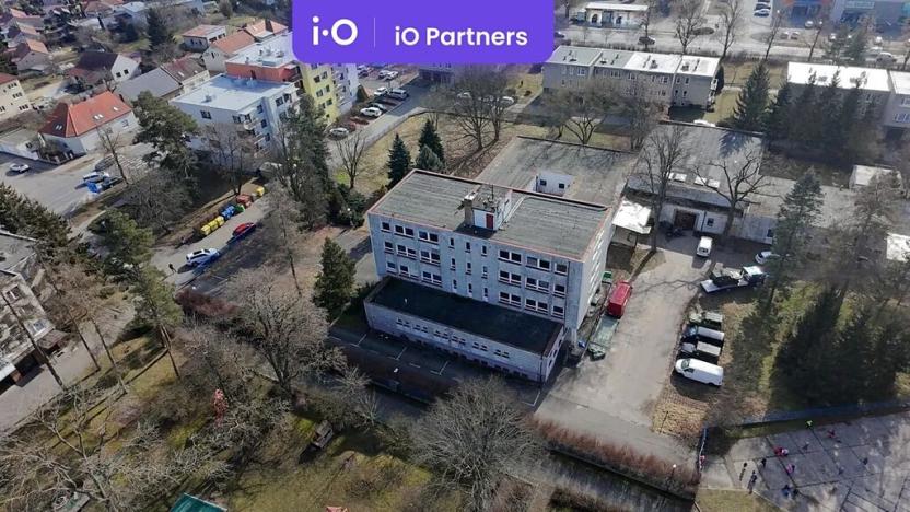 Pronájem kanceláře, Nymburk, U Početky, 1000 m2