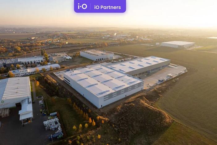 Pronájem skladu, Chrášťany, Sobínská, 3500 m2