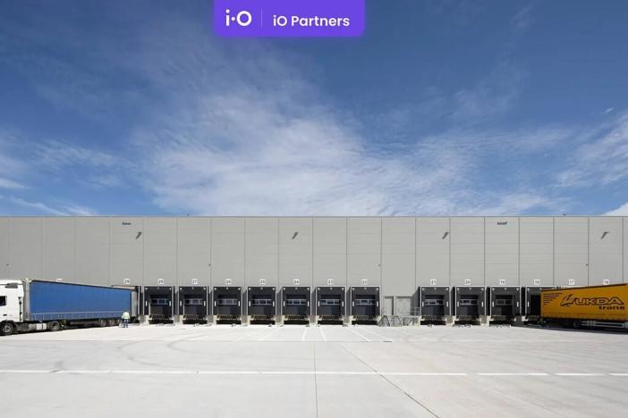 Pronájem skladu, Chrášťany, Sobínská, 3500 m2