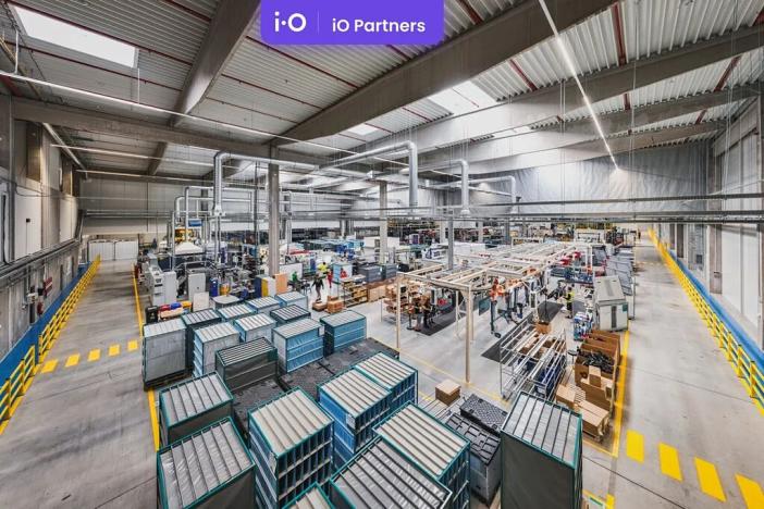 Pronájem skladu, Hrušky, 5000 m2