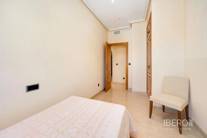 Prodej bytu 4+kk, Torrevieja, Španělsko, 133 m2