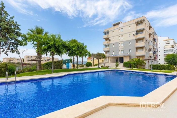 Prodej bytu 3+kk, Torrevieja, Španělsko, 45 m2