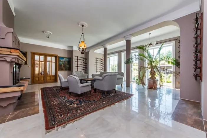 Prodej rodinného domu, Stranný, 804 m2