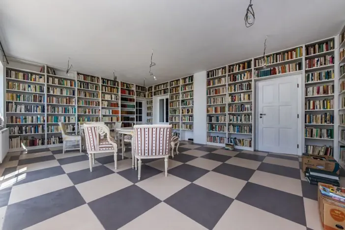 Prodej rodinného domu, Stranný, 804 m2