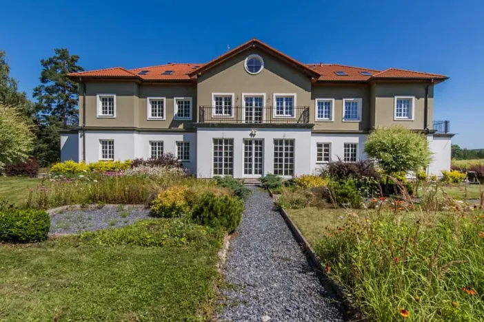 Prodej rodinného domu, Stranný, 804 m2