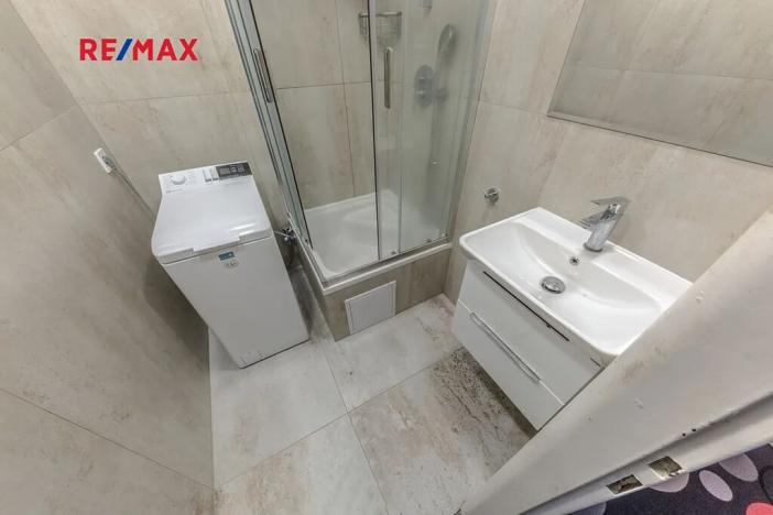 Prodej bytu 4+1, Praha - Černý Most, Generála Janouška, 77 m2