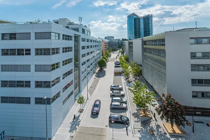 Pronájem kanceláře, Praha - Michle, Želetavská, 433 m2