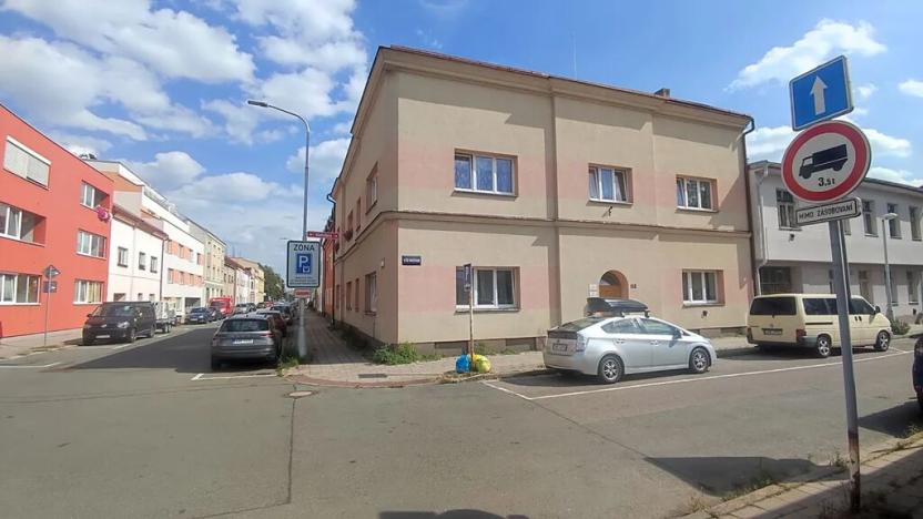 Pronájem kanceláře, Hradec Králové, Všehrdova, 36 m2