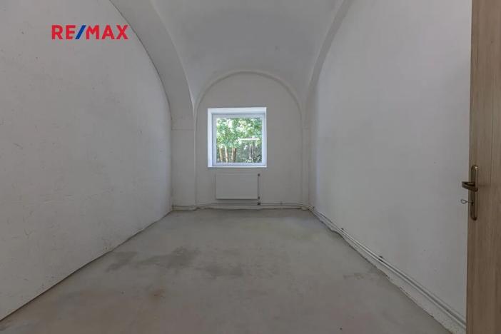 Prodej výrobních prostor, Zbiroh, Líšenská, 700 m2