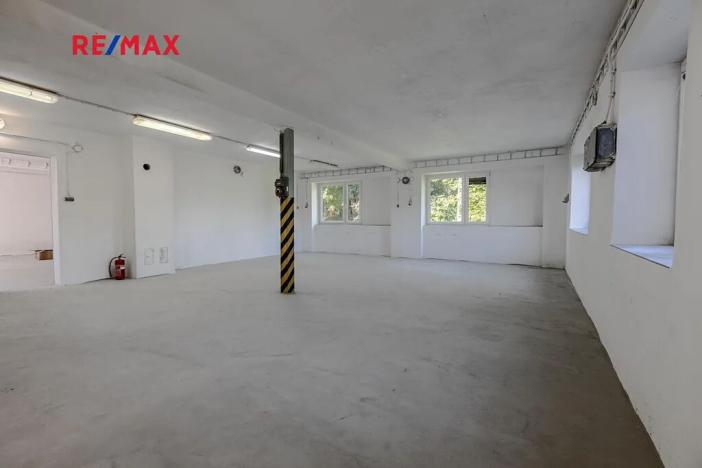 Prodej výrobních prostor, Zbiroh, Líšenská, 700 m2