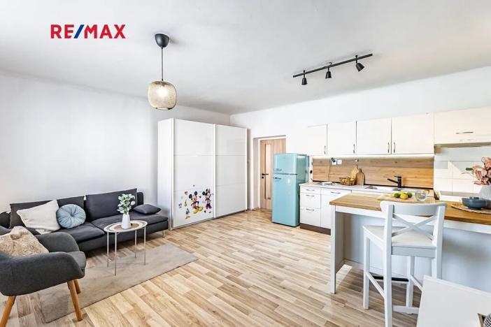 Prodej rodinného domu, Ledenice, 5. května, 155 m2