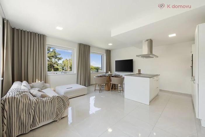 Prodej bytu 3+kk, Praha - Zbraslav, Na Baních, 78 m2