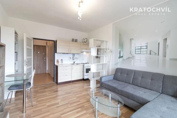 Pronájem bytu 1+kk, Kladno, Jaroslava Foglara, 22 m2