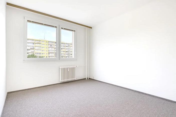 Prodej bytu 3+1, Praha - Lhotka, Novodvorská, 71 m2