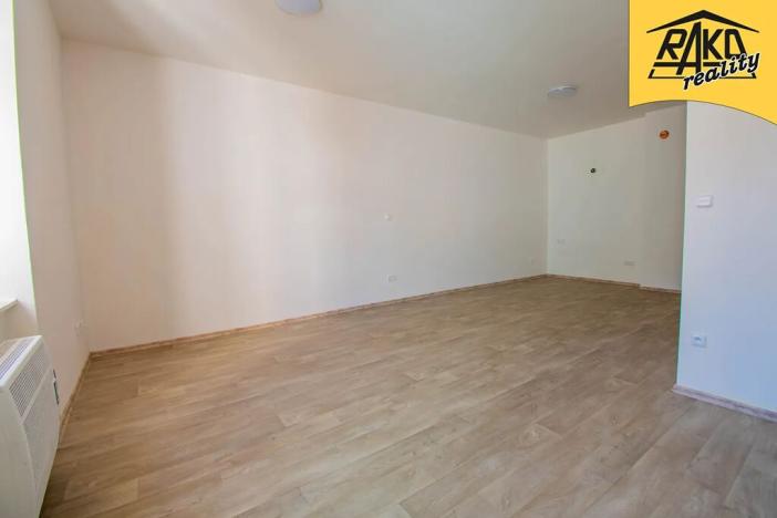 Pronájem bytu 1+kk, Trutnov, Krakonošovo náměstí, 37 m2