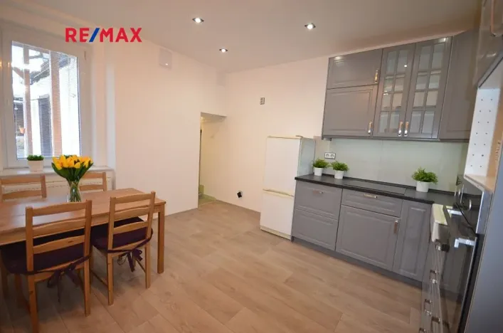 Pronájem bytu 1+1, Kladno, Jeronýmova, 40 m2