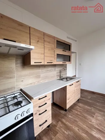 Pronájem bytu 2+1, Kadaň, Budovatelů, 55 m2