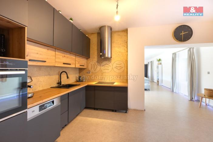 Prodej rodinného domu, Kropáčova Vrutice, 165 m2