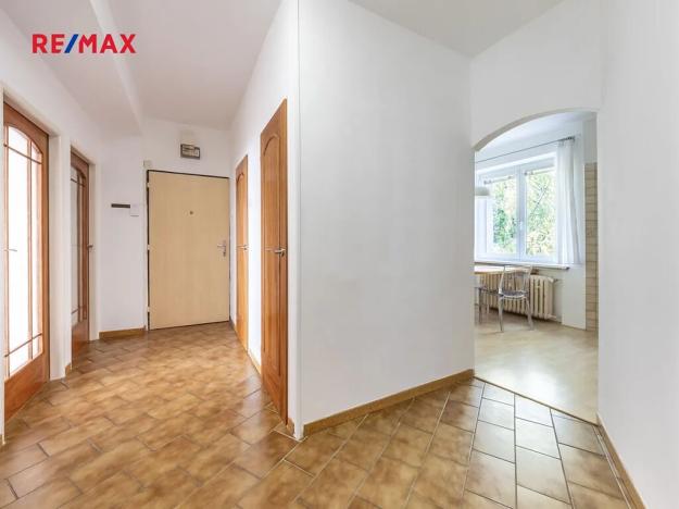 Pronájem bytu 3+1, Praha - Podolí, Jeremenkova, 80 m2