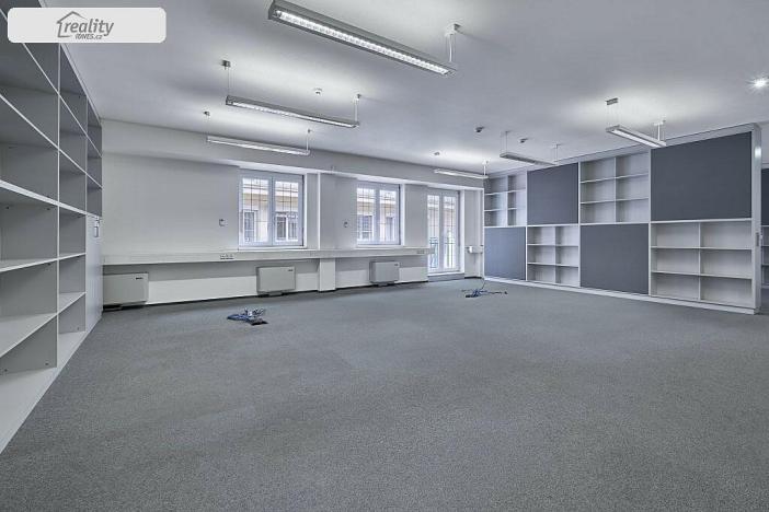 Pronájem kanceláře, Praha - Nové Město, Soukenická, 260 m2
