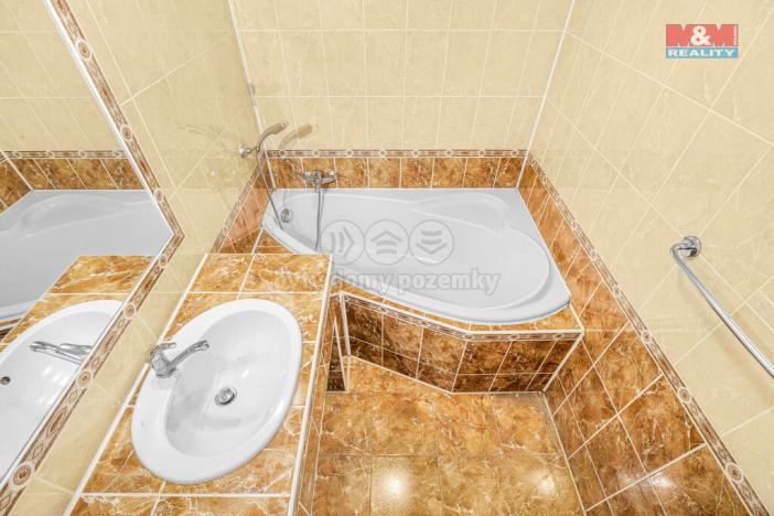 Prodej bytu 2+1, Broumov - Nové Město, U Větrolamu, 55 m2