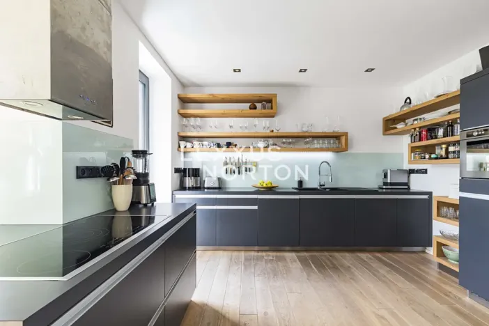 Prodej rodinného domu, Praha - Dolní Chabry, Počeradská, 332 m2