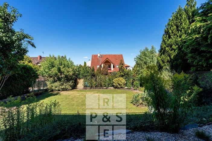 Prodej vícegeneračního domu, Praha - Štěrboholy, Pod areálem, 333 m2