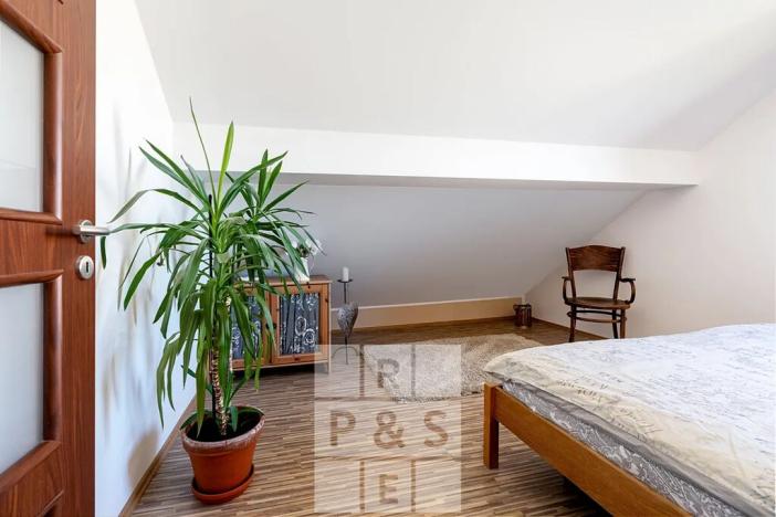 Prodej vícegeneračního domu, Praha - Štěrboholy, Pod areálem, 333 m2