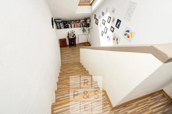 Prodej vícegeneračního domu, Praha - Štěrboholy, Pod areálem, 333 m2